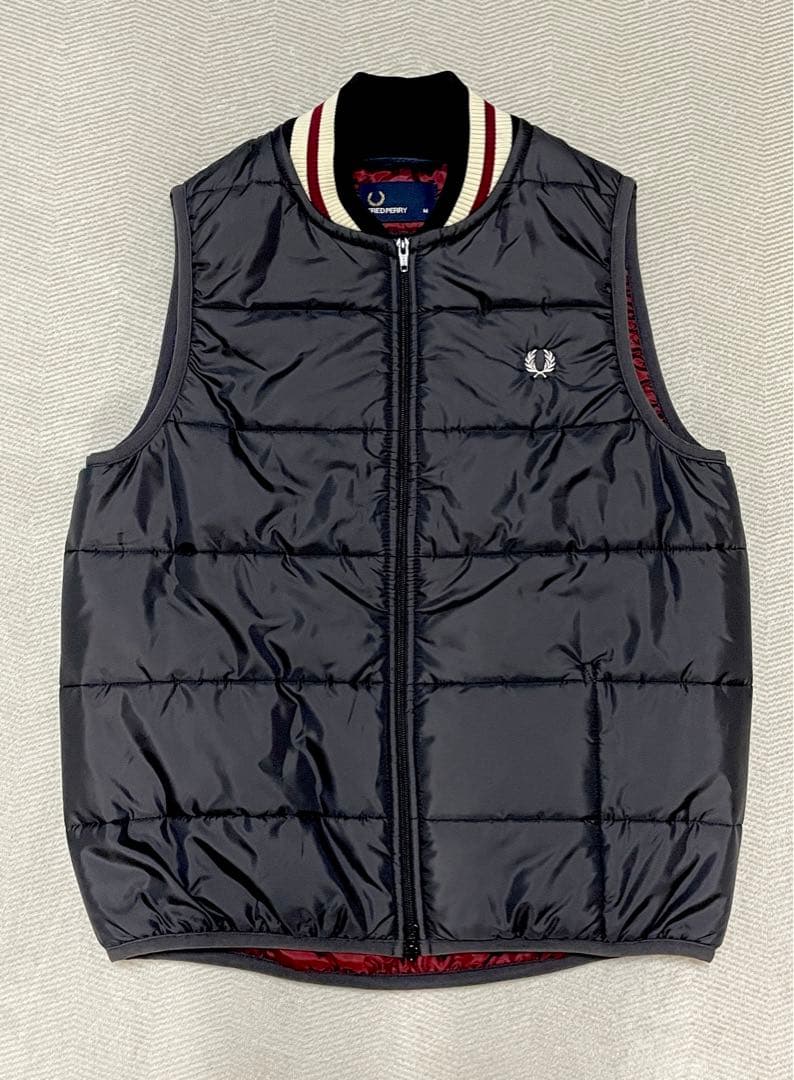 ◆ FRED PERRY × LAVENHAM ◆ ダウンベスト Mサイズ/美品