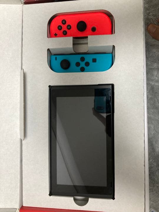 Switch本体、スマブラ、Microsdカード、プロコン