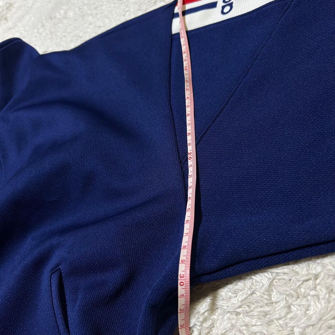 adidas アディダス トラックジャケット　刺繍ロゴ デサント社製