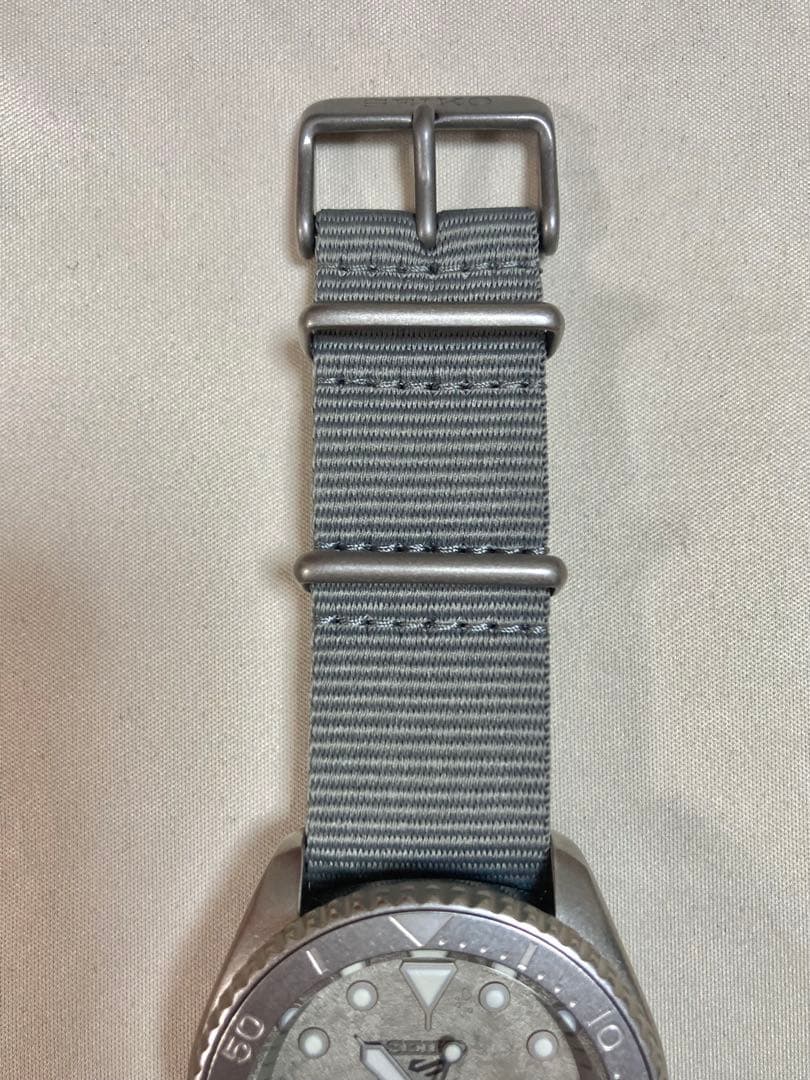 レア！美品！SEIKO 5 スポーツ セメントボーイ 自動巻き SBSA127