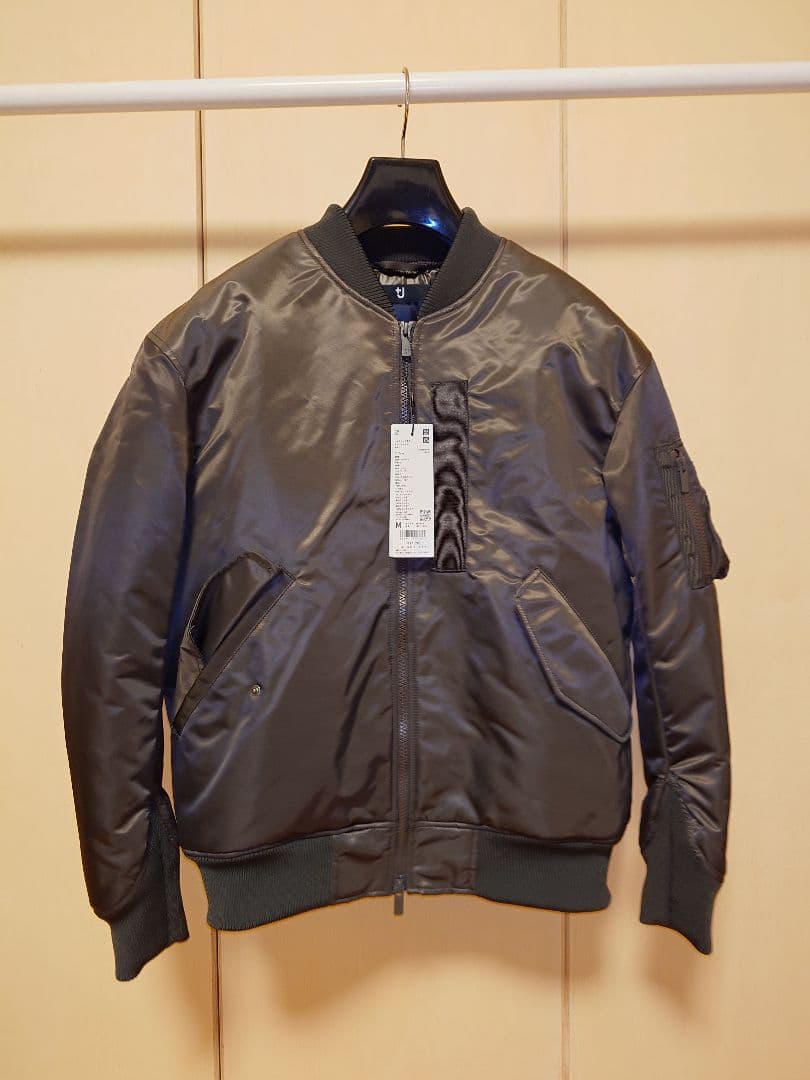 ユニクロ　+J復刻ハイブリッドダウンオーバーサイズMA1　Mサイズ グレイ