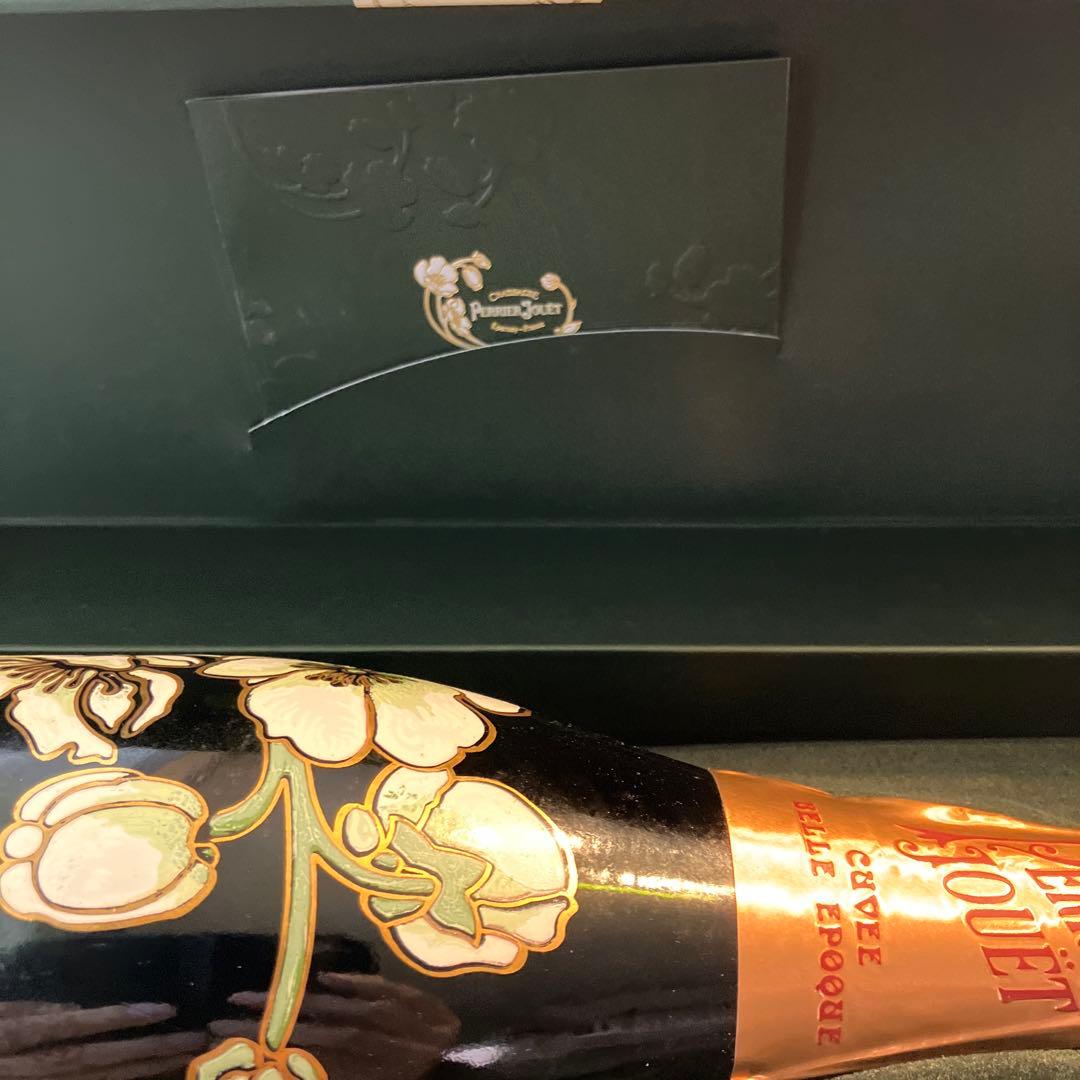 未開栓シャンパン　ペリエ　ジュエ　ベル　エポック1998 年　箱付き