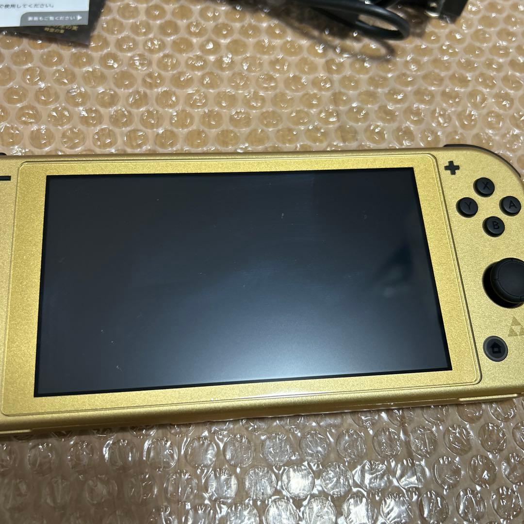 美品　Switch Switch Lite本体 ハイラルエディション