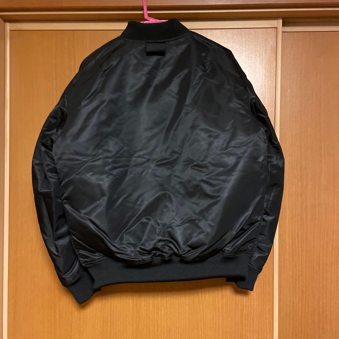 新品　ユニクロ　+J ハイブリッドダウンオーバーサイズMA-1ブルゾン　Mサイ