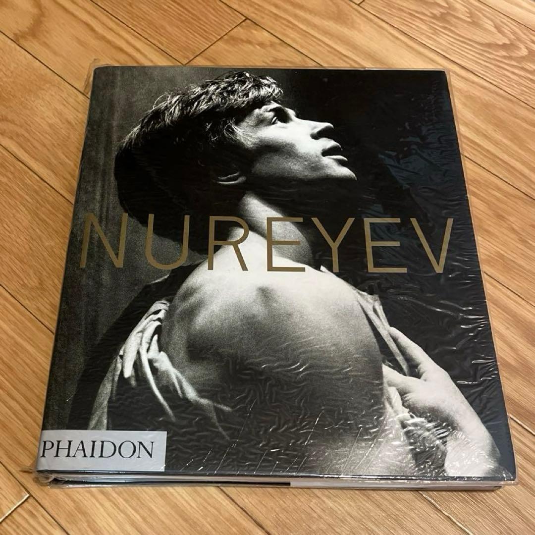 ルドルフ・ヌレエフ写真集