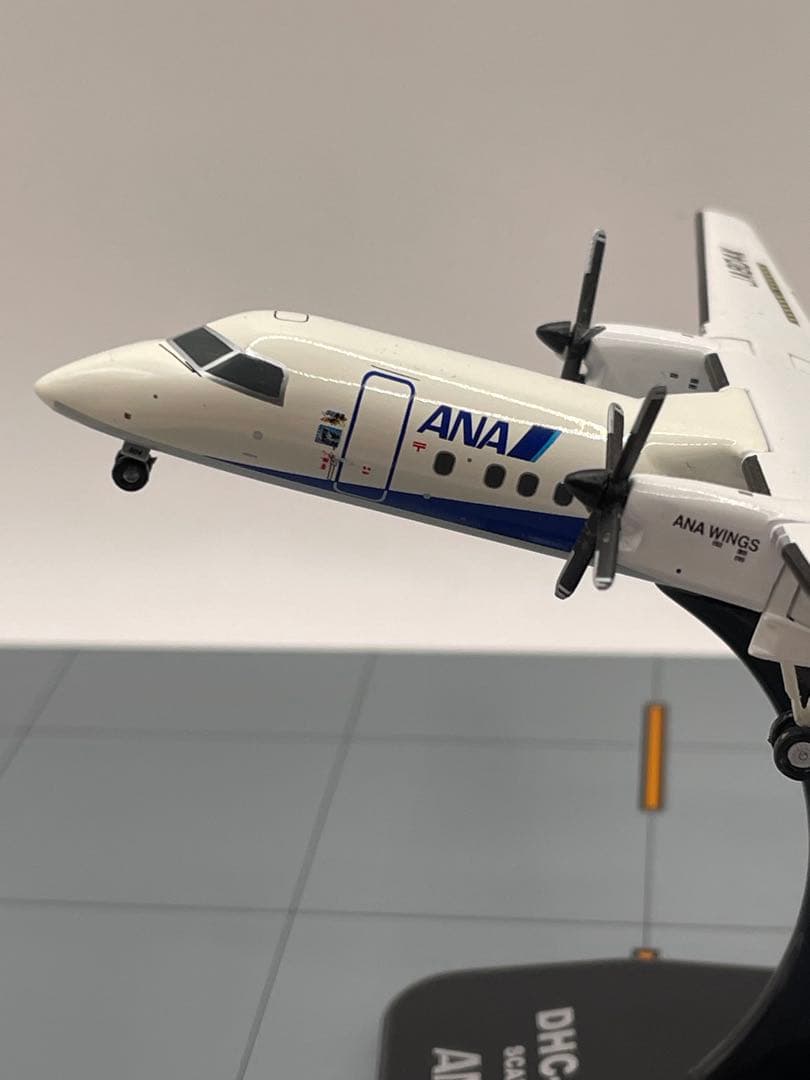 1/200 DHC-8-300 ANA ありがとう、さようなら。Q300