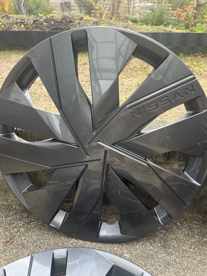 NISSAN 16インチ ホイールカバー 4枚セット　セレナ　C28