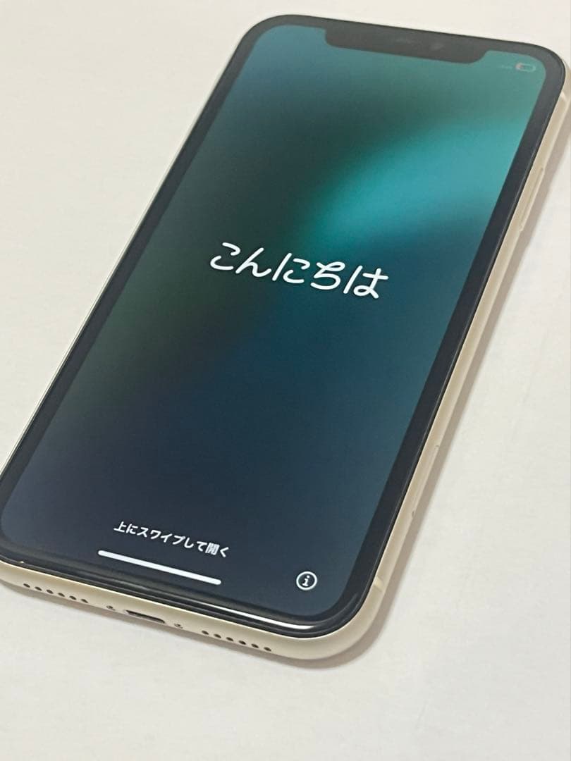 iPhone 11 64GB ホワイト