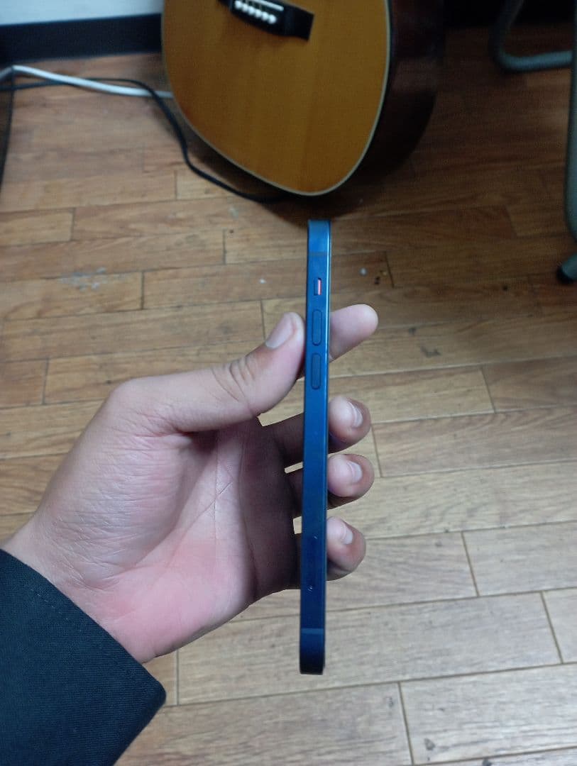 iPhone 12 ブルー 64gb