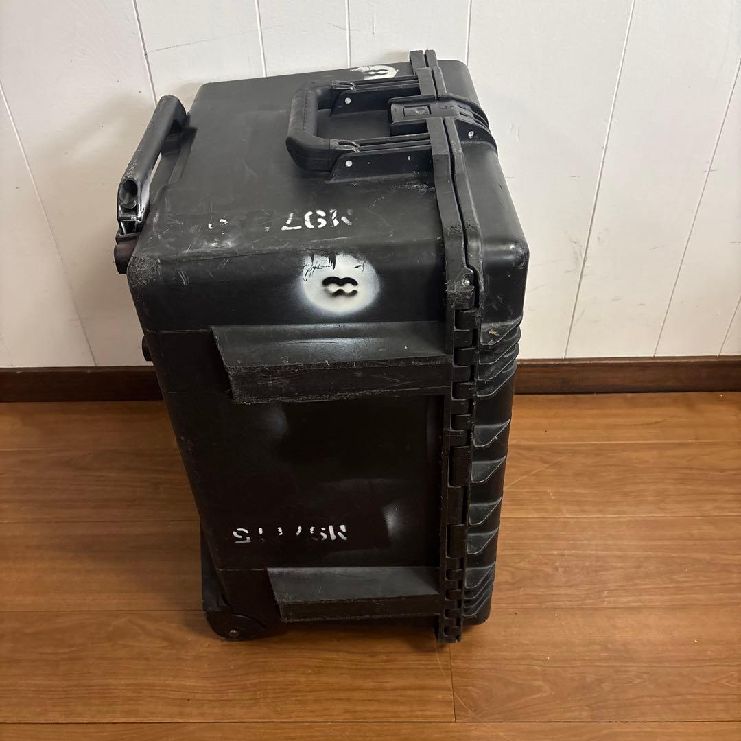 米軍放出品　PELICAN STORM CASE IM2750 ペリカンケース②