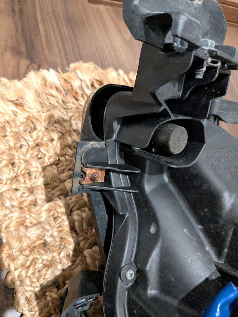 【送料込!!】スバル レガシィアウトバック（BS9）右ヘッドライトユニット