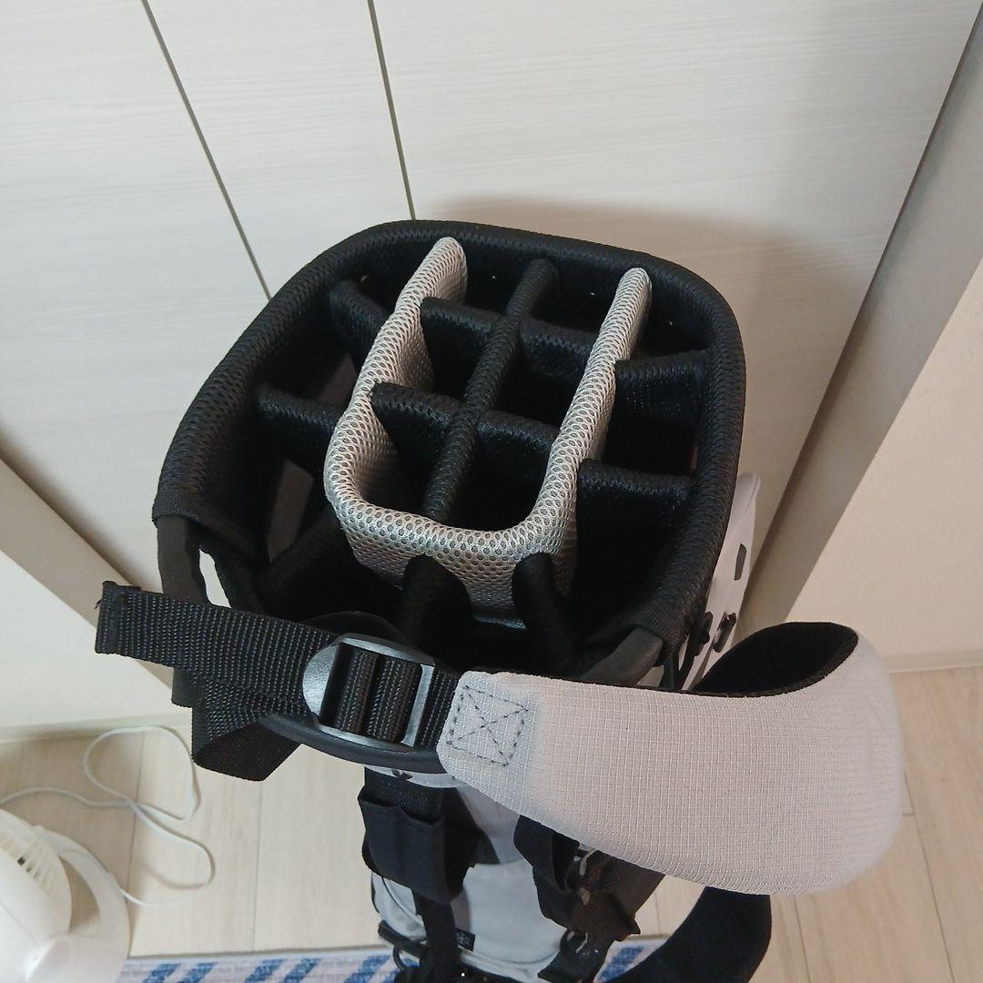 LOVACEスタンドキャディーバッグ新品（発送は1月15日以降）