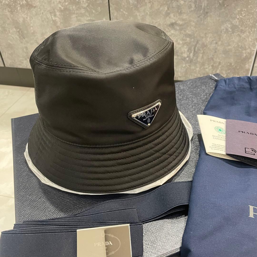 美品　PRADA バケットハット箱付き