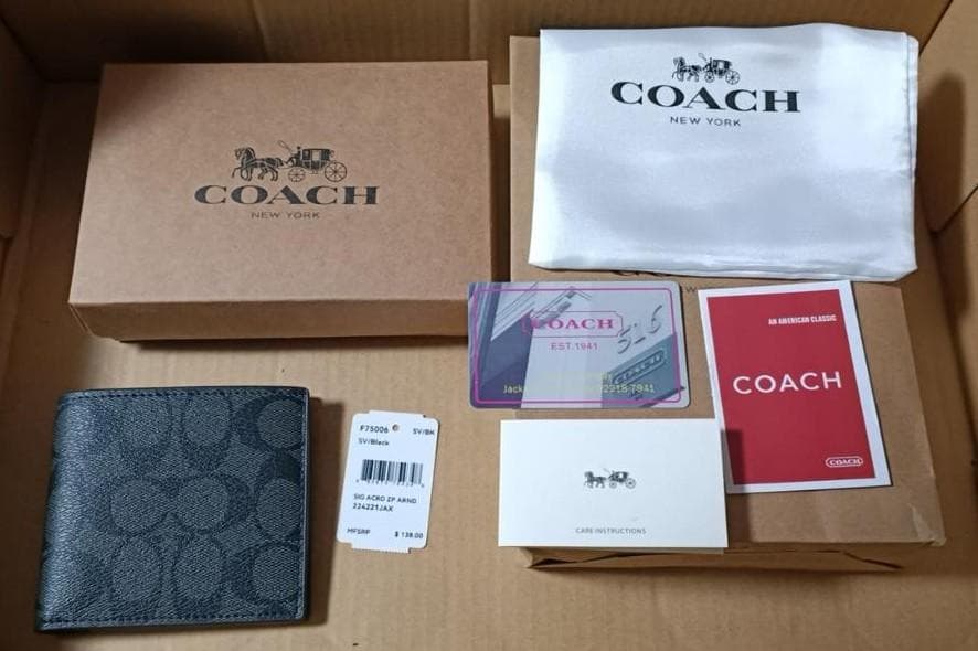 M★交渉OK★新品★二つ折り財布★質問NG★返品不可