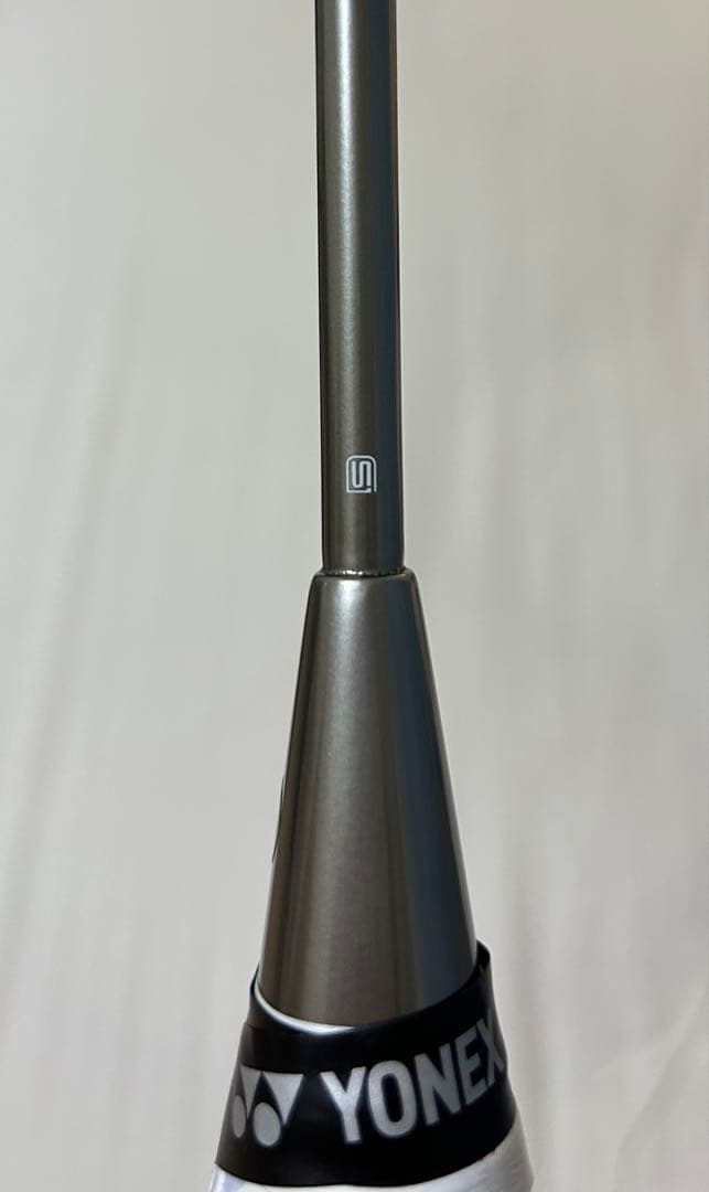 ウィルソン バドミントン ラケットVERTEX8000