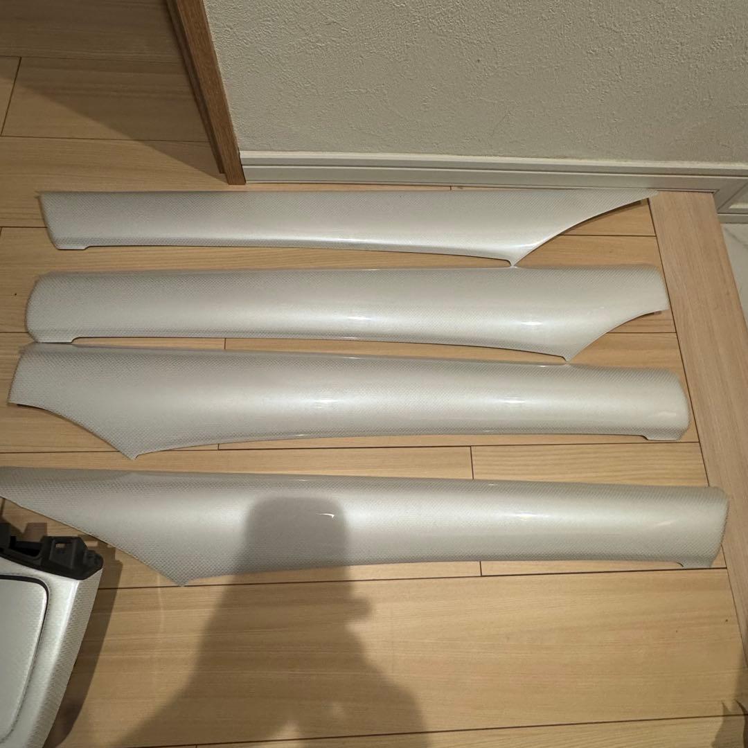 レア？ プリウス 30 前後共通 全グレード可 ホワイト カーボン 内装品セット