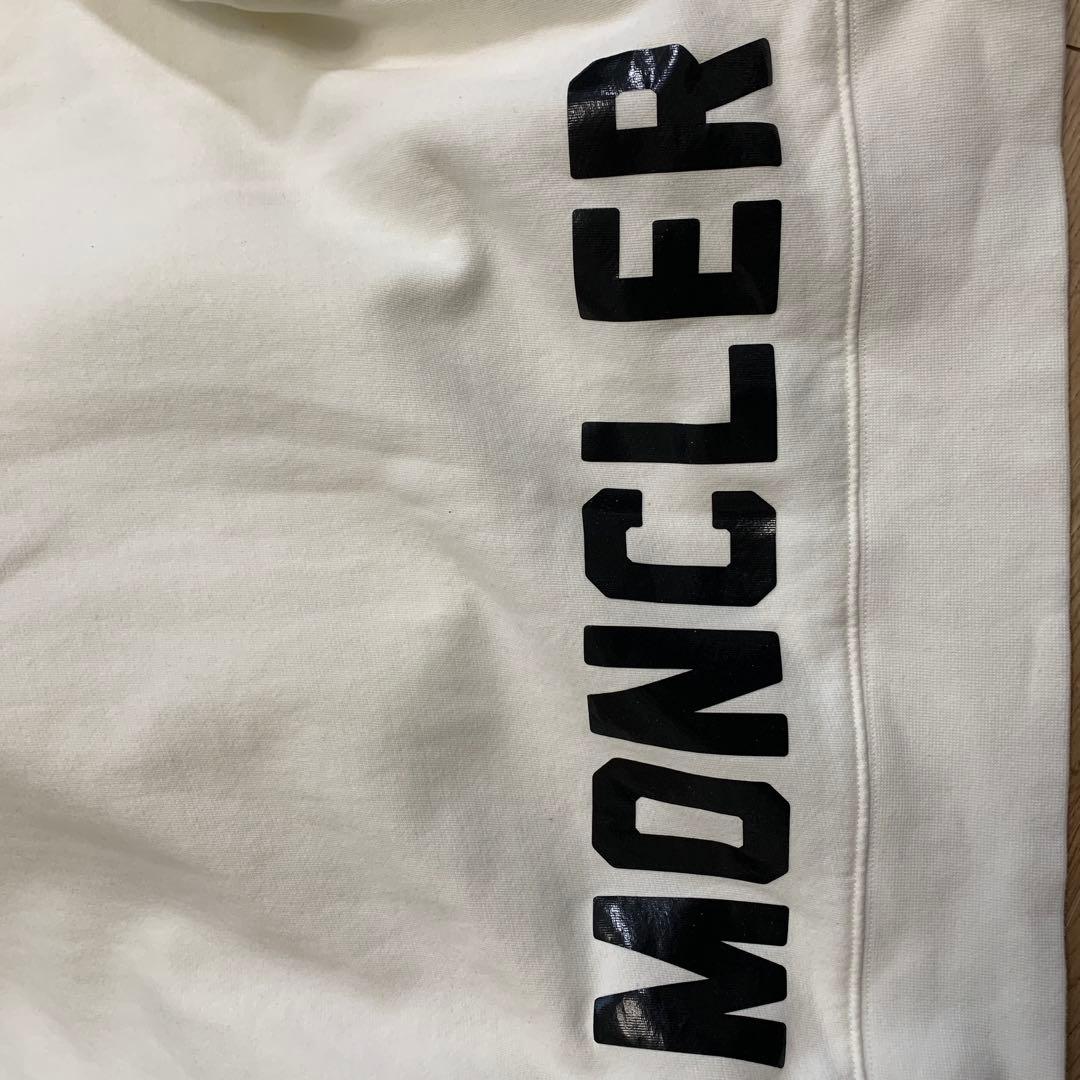 MONCLER レディースパーカー　サイズM