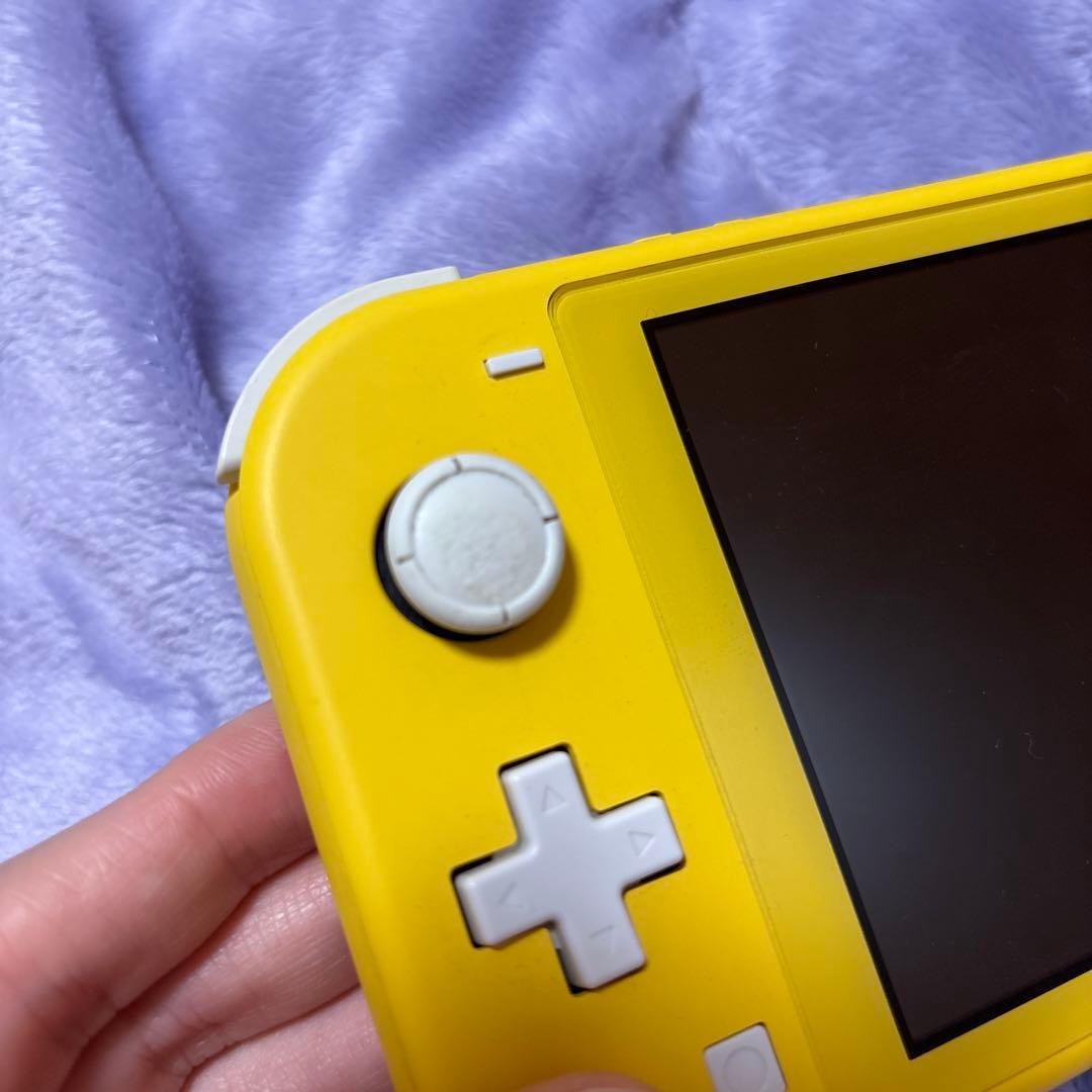 Nintendo Switchライト　黄色　【箱無し】