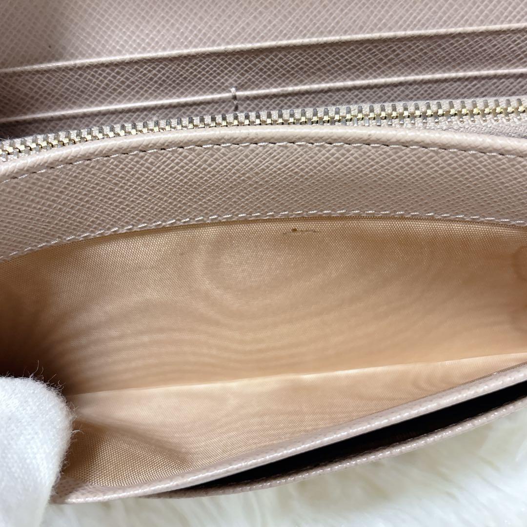 現行/美品✨PRADA サフィアーノレザー 三角ロゴ長財布 ピンクベージュ