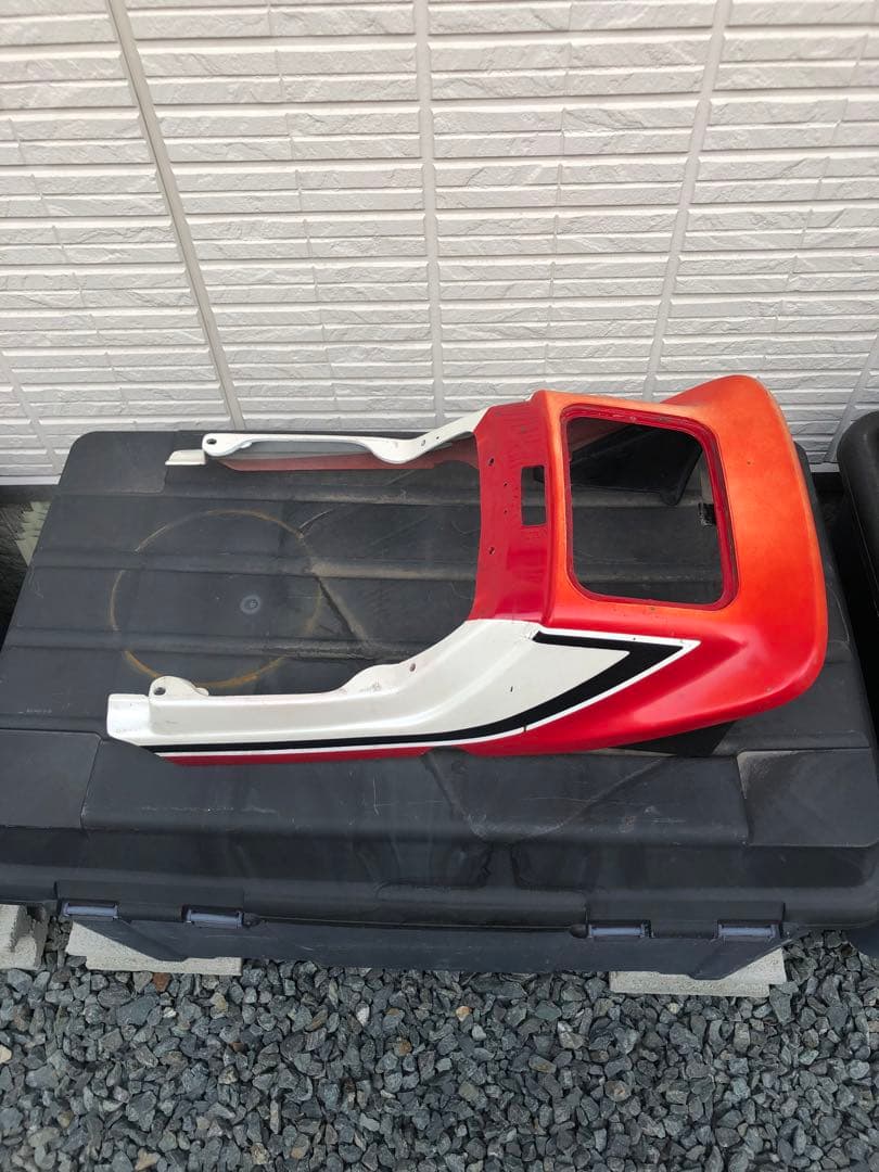 cb750f リアカウル　テール