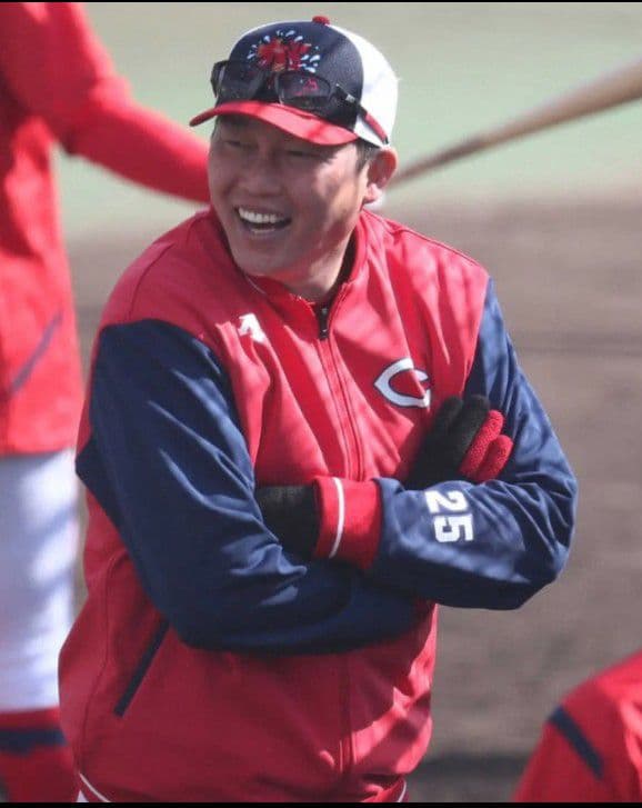 【プロモデル　サイン】広島　東洋　カープ　三好　グランドコート　デサント　O