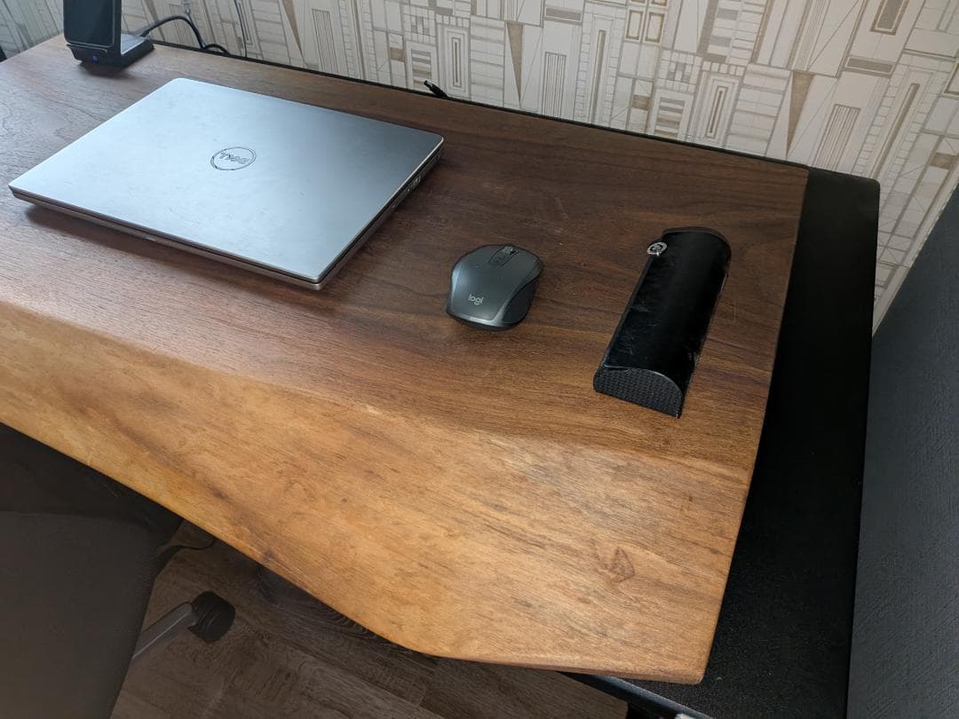 ウォールナット　一枚　「片耳付き」