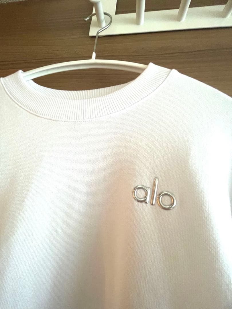 【完売】Alo Yoga Accolade クルーネック プルオーバー XS