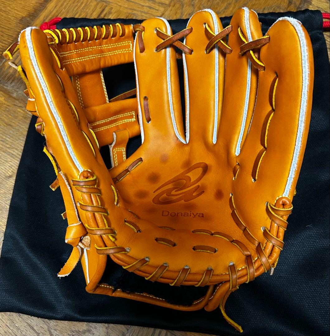 ドナイヤ 軟式グローブ