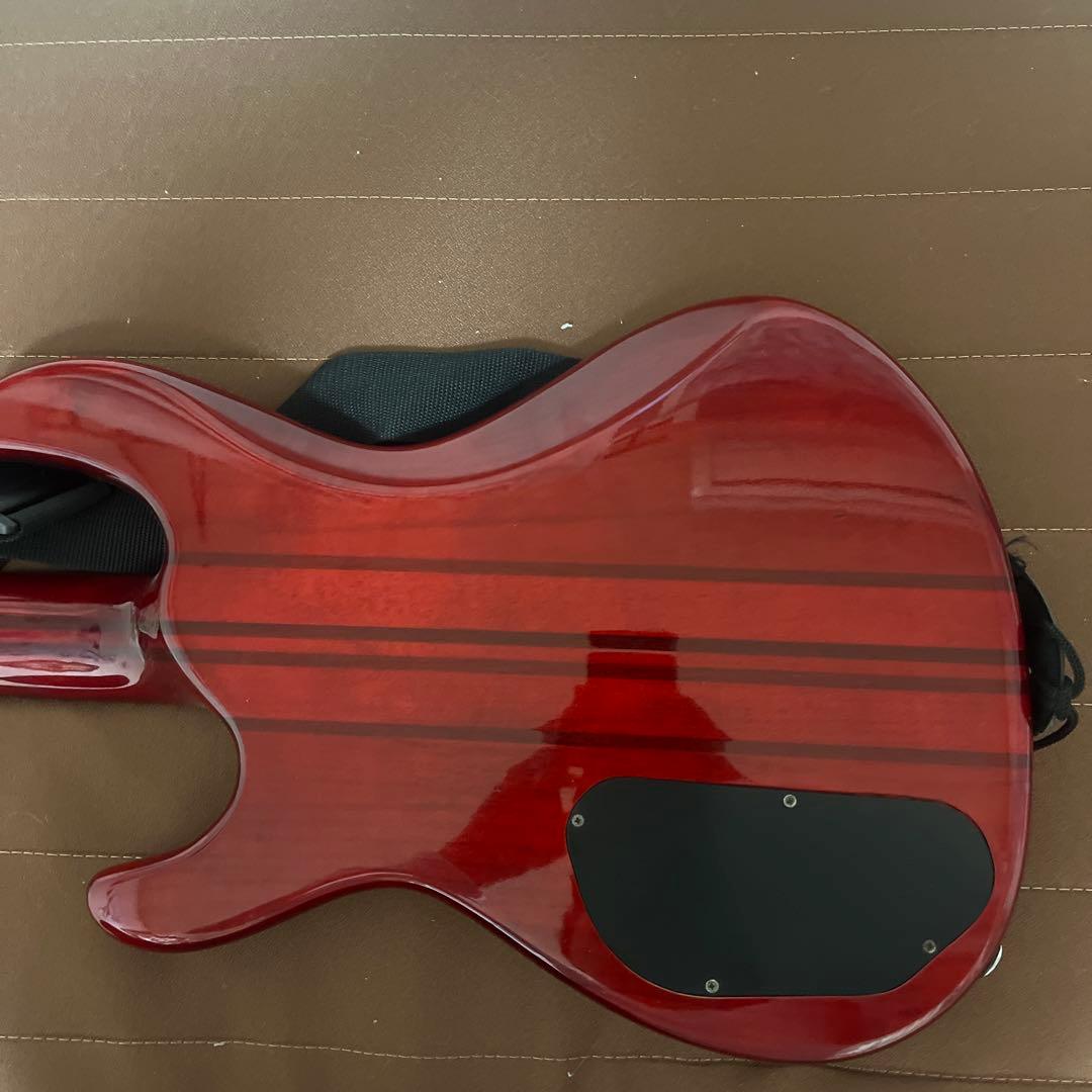 ベース aria pro II