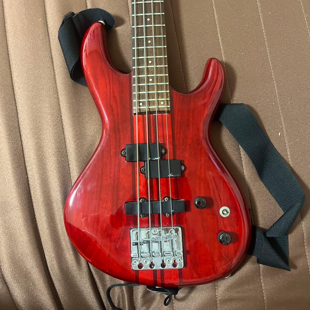 ベース aria pro II