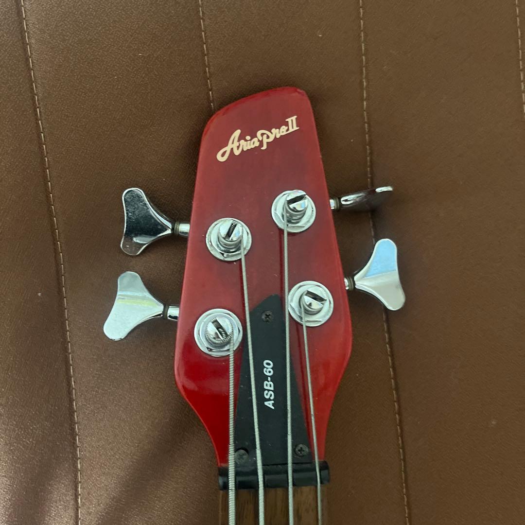 ベース aria pro II