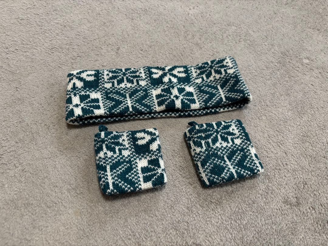 スキーウェアレディース　ターコイズ ジャケット 11号　靴下x2 他6点セット