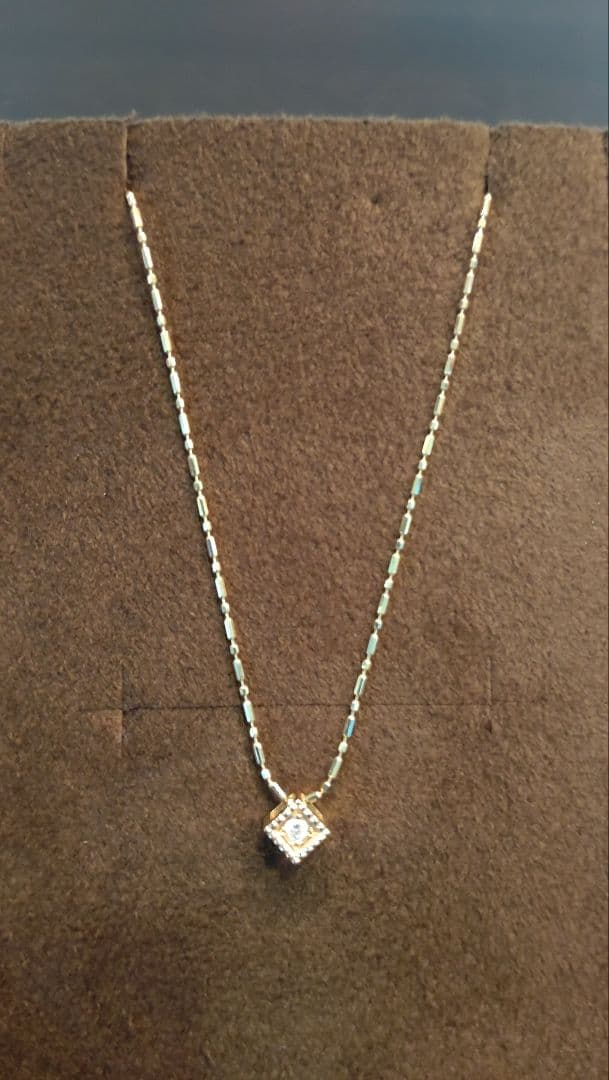 中古　agete　18金ダイヤモンドネックレス