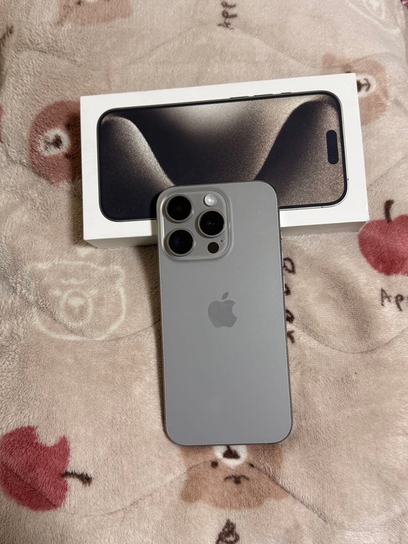 【美品】Apple iPhone 15 Pro 256GB