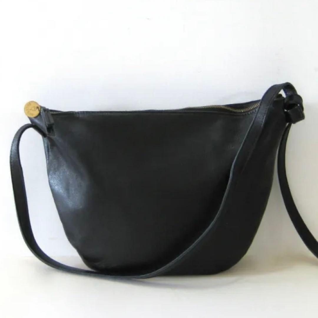 yucchino/ユッキーノ　ハーフムーン ブラック