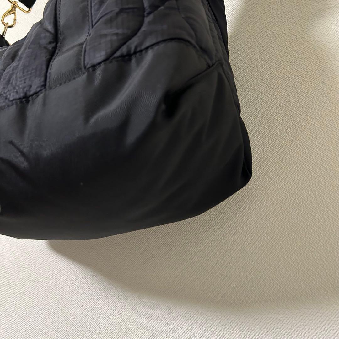 シータパランティカ　メッセンジャーバッグ　キルティング