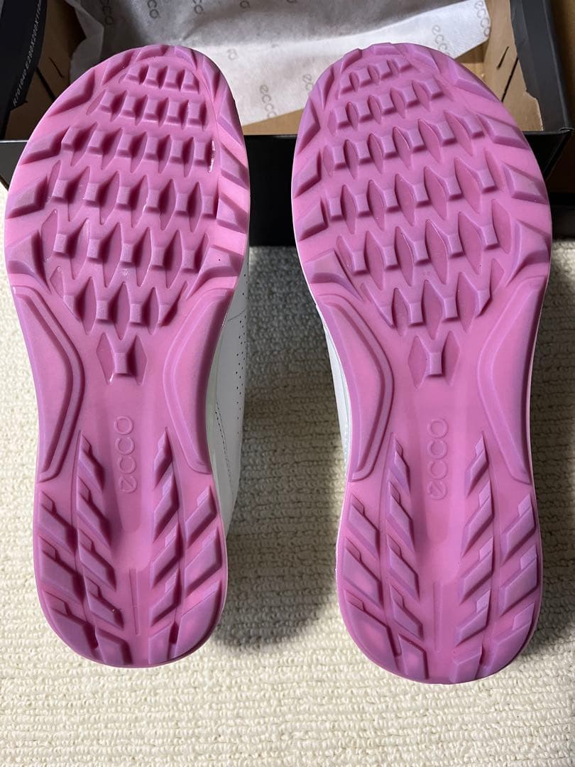 「断捨離SALE中‼️」‼️ecco ゴルフシューズ BOAシステム ホワイト