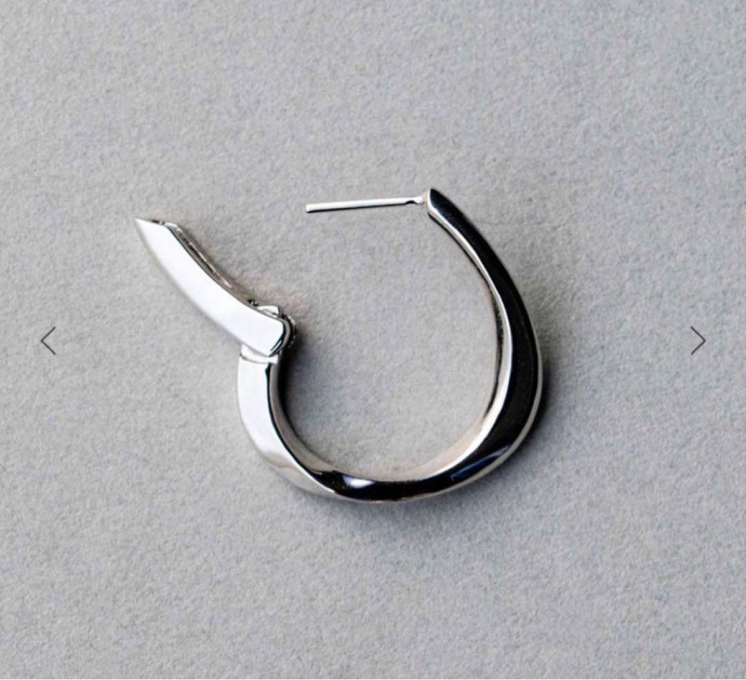 【美品】ete ハグピアス　シルバー