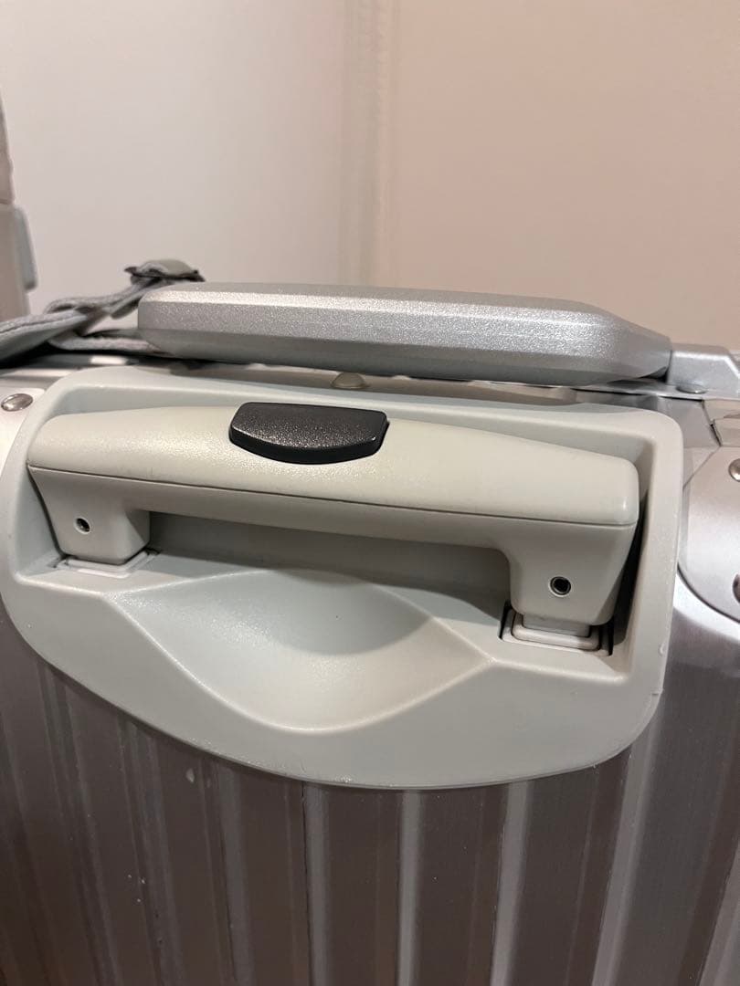 美品 リモワ キャリーケース トパーズ topas 2輪 機内持込