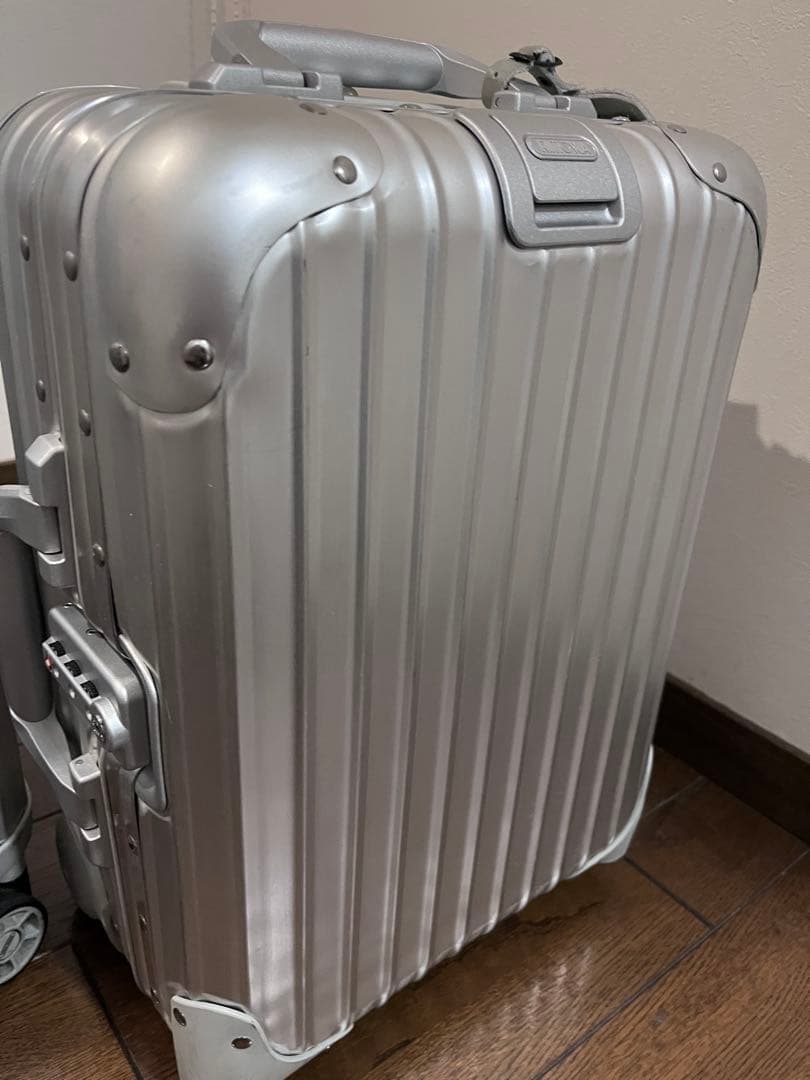 美品 リモワ キャリーケース トパーズ topas 2輪 機内持込
