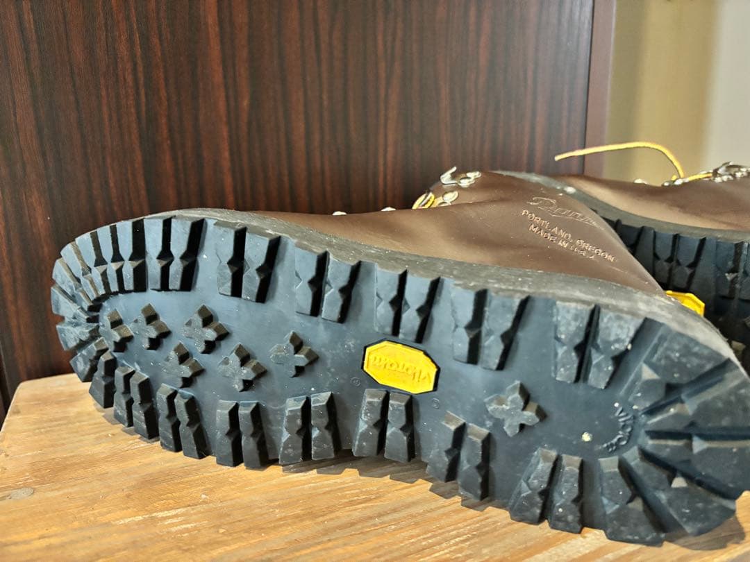 Danier ダークブラウン ブーツ　US8 26cm