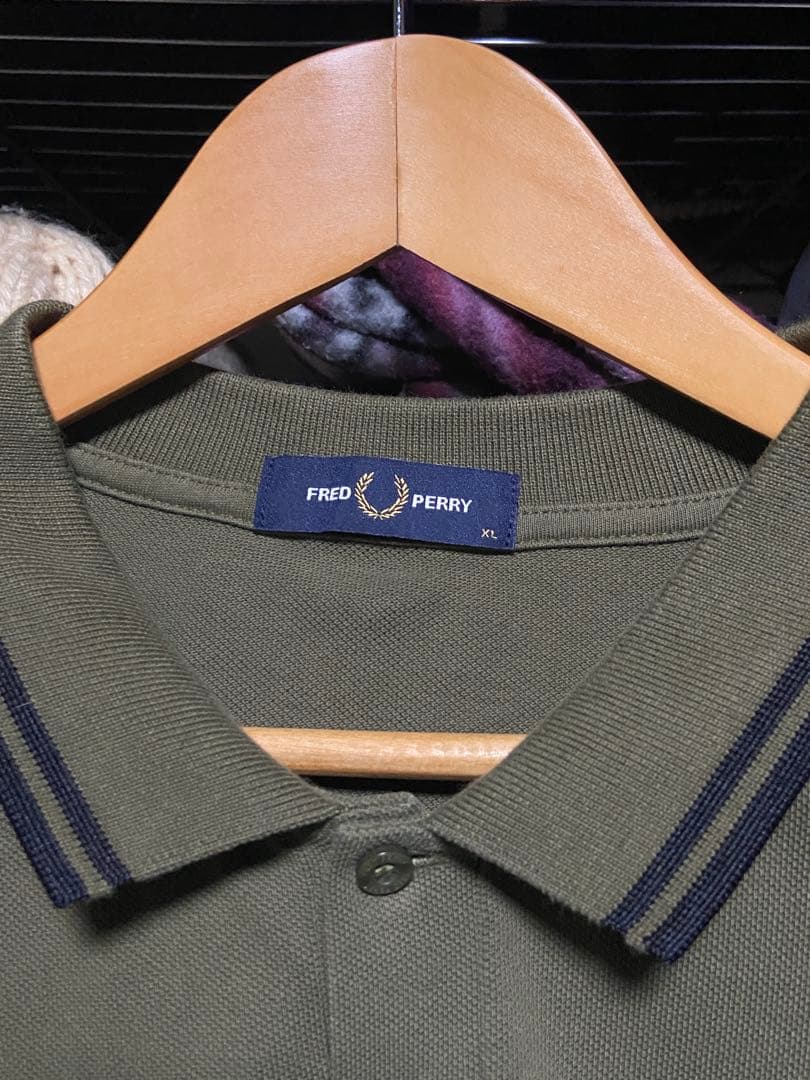 美品 FRED PERRY オリーブ 長袖ポロシャツ