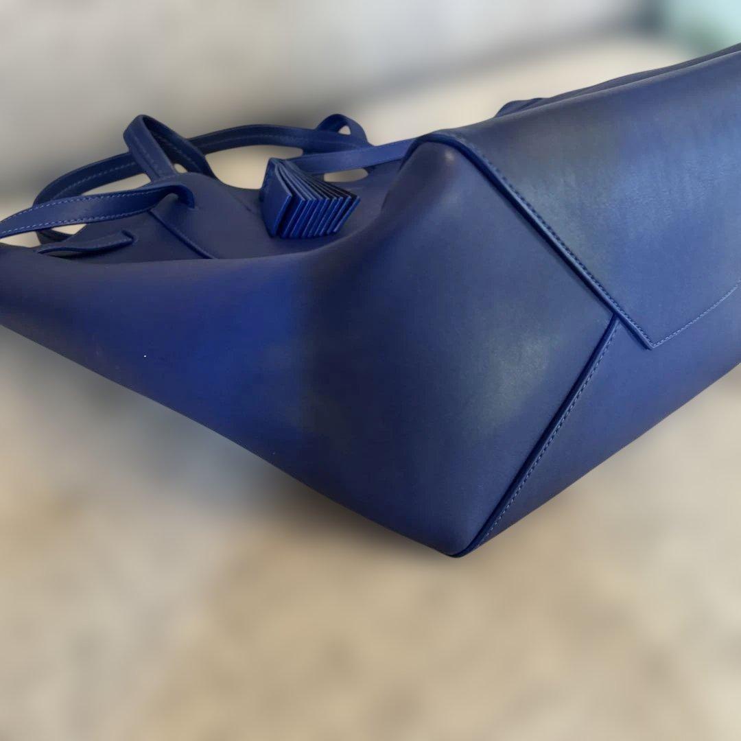 セリーヌ　ネイビー レザー トートバッグ タッセル付き　ショルダー　肩掛け