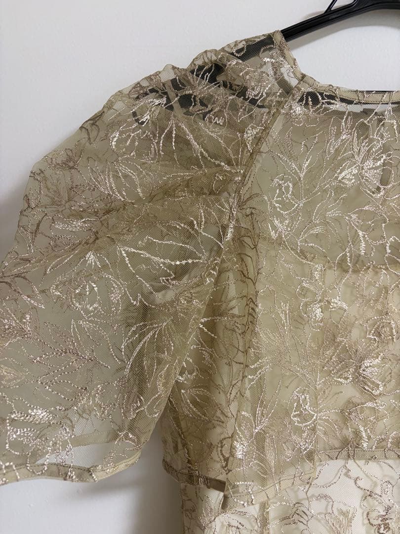 ベージュ レースドレスとボレロセット