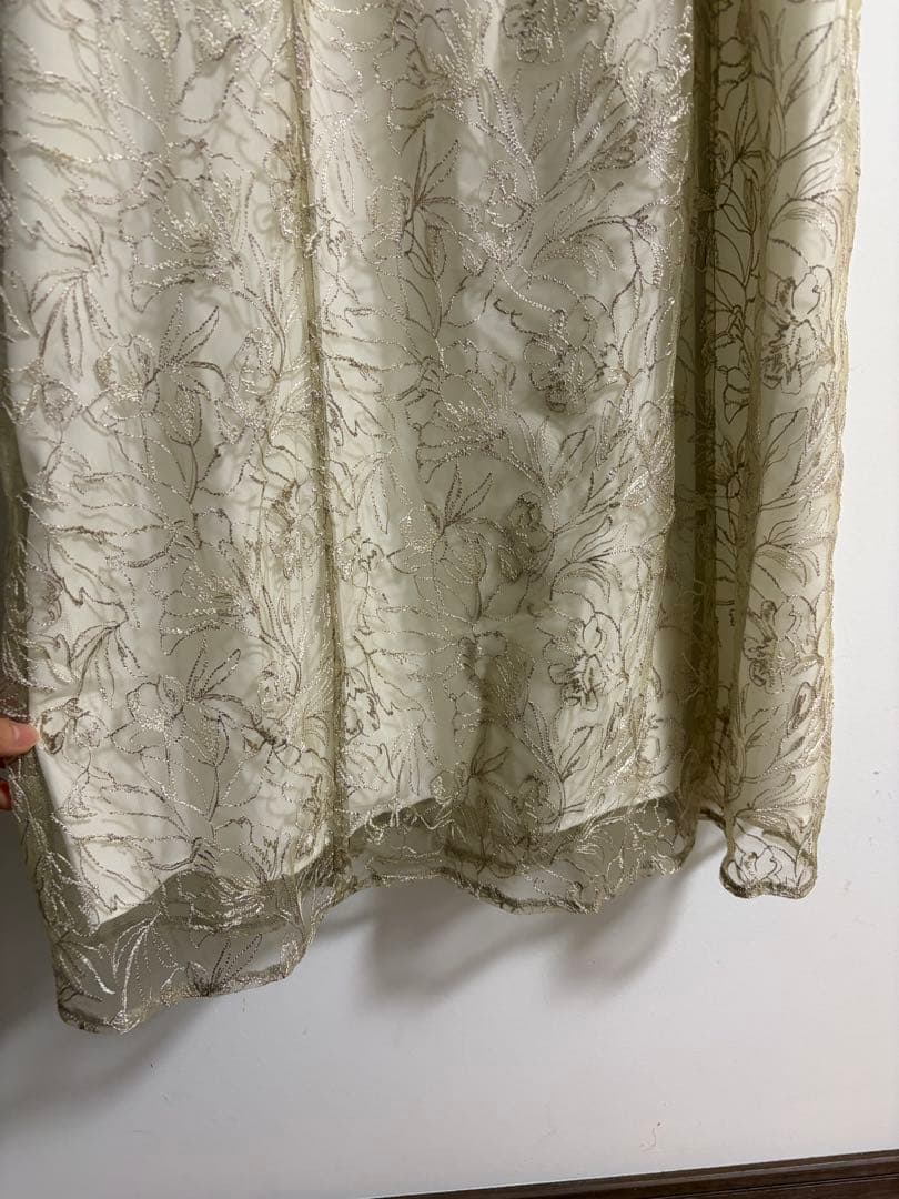 ベージュ レースドレスとボレロセット