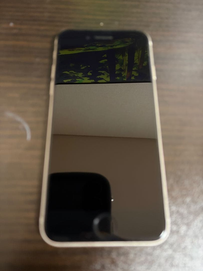 iPhoneSE 第3世代 64G スターライト SIMフリー