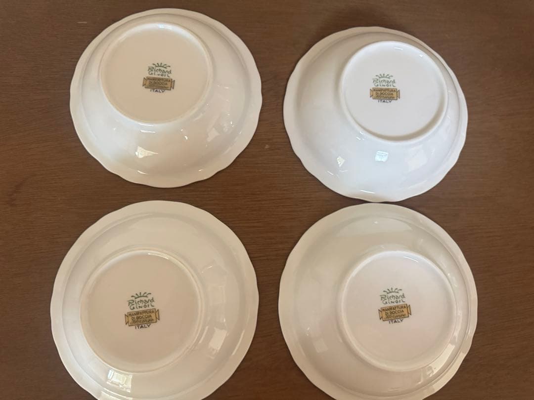 フ*ィ様 リチャードジノリRichard Ginori サラダボウル4枚セット