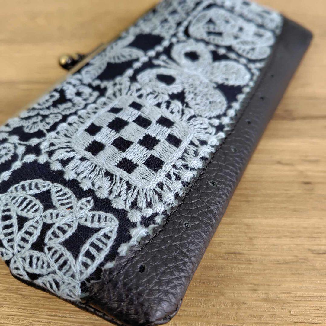 ミナペルホネン/forest tileフォレストタイルネイビー/がま口長財布本革