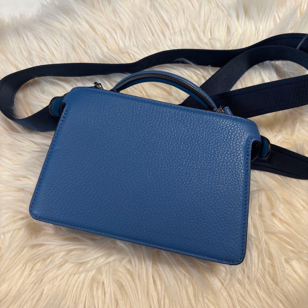 ルドルフ様　FENDI フェンディ ピーカブー スモール ブルー