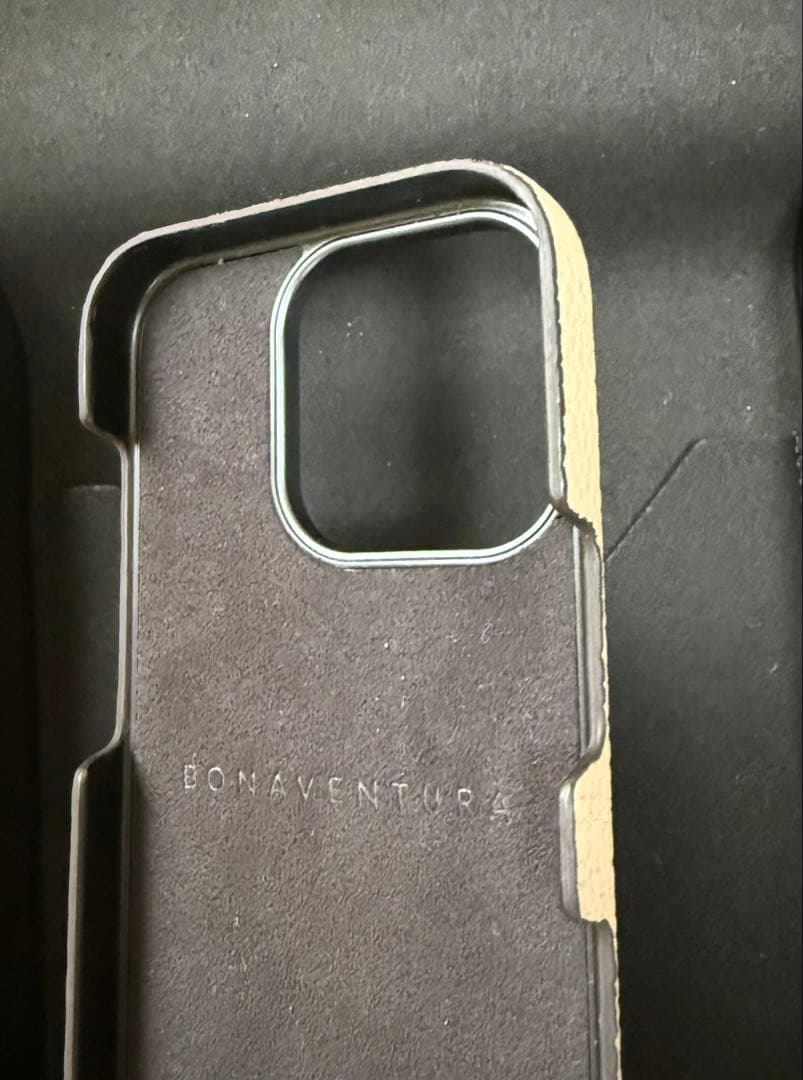 週末値下げ【美品】ボナベンチュラiPhone 16 Pro ケース グレージュ